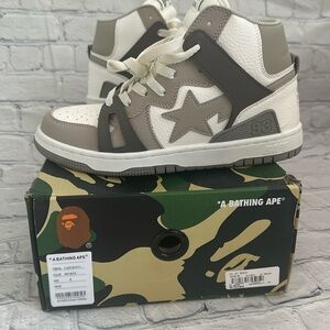 Bape A Bathing Ape sneakers only worn 1x with box size 8